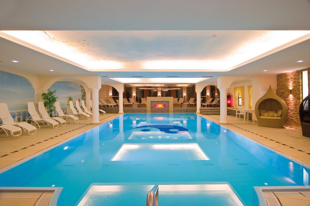Familien Hotel Mozart Ried im Oberinntal Εξωτερικό φωτογραφία