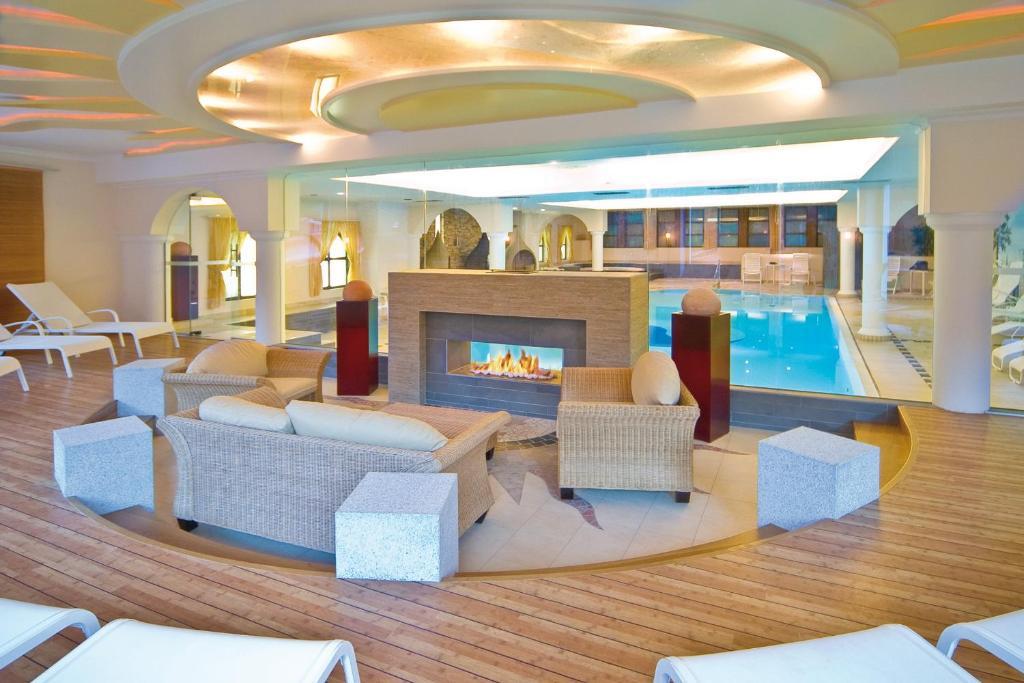 Familien Hotel Mozart Ried im Oberinntal Εξωτερικό φωτογραφία